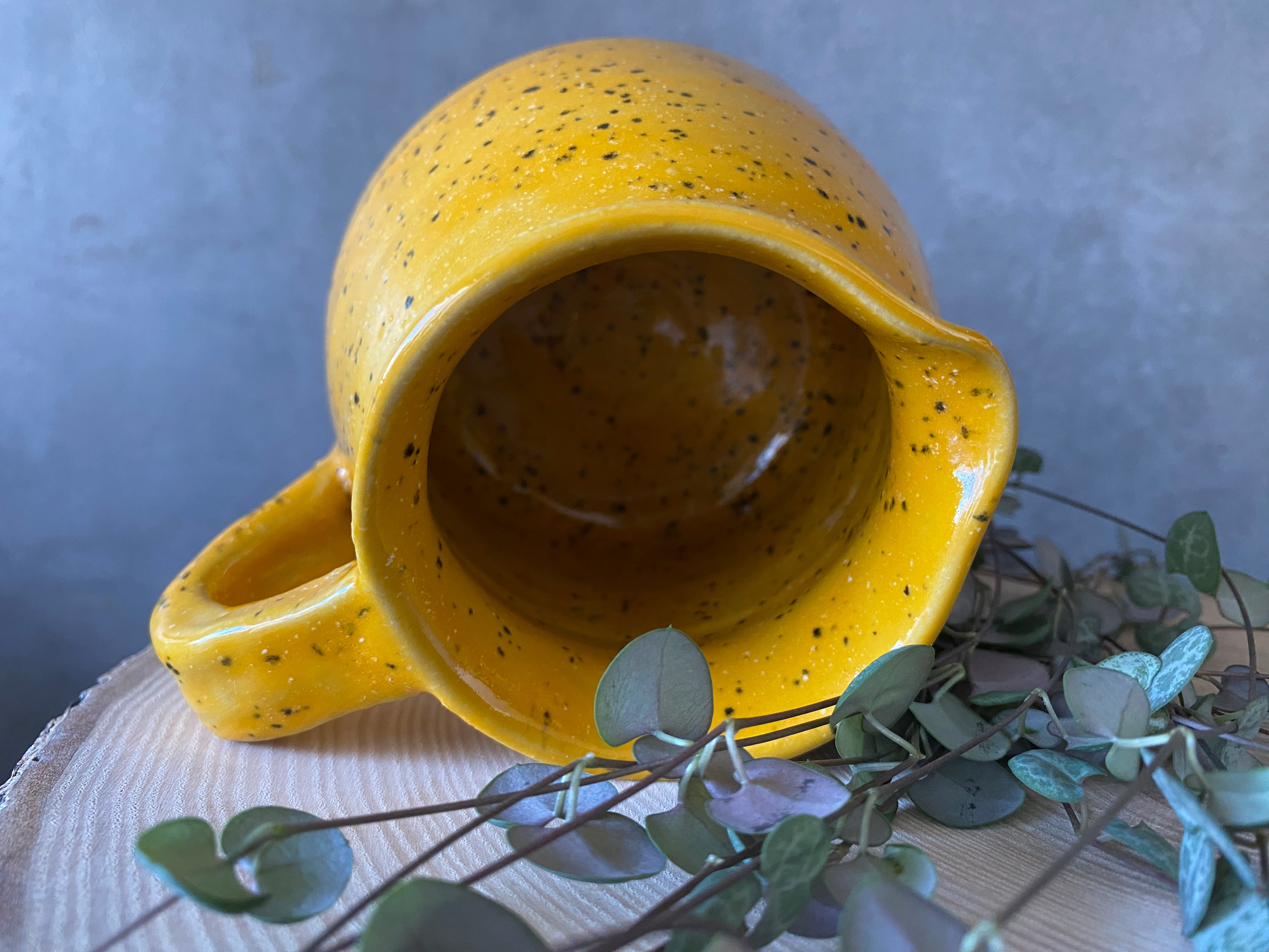 Nádoba na mléko / váza