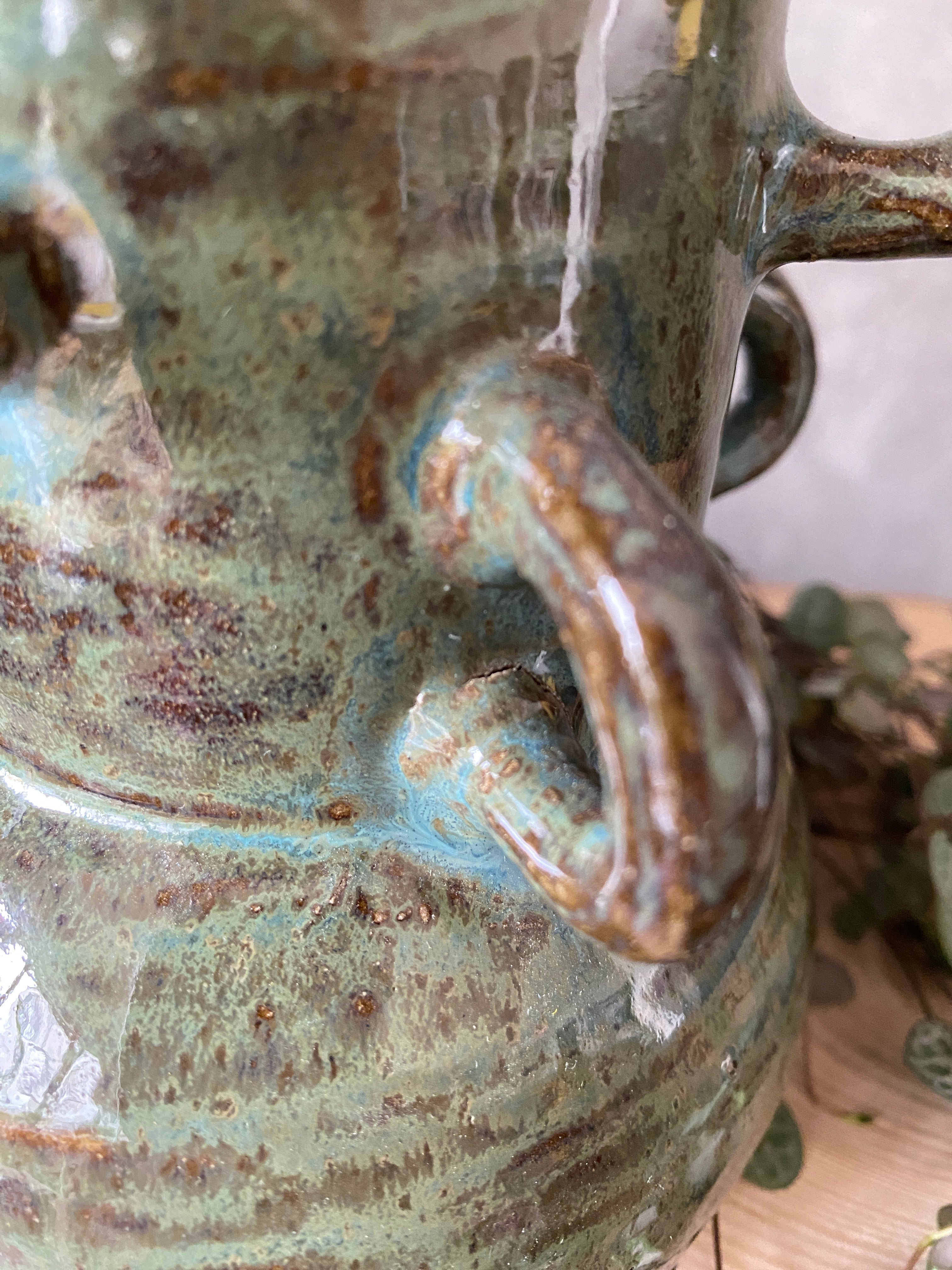 _SLEVA_ Váza s osmi uchy