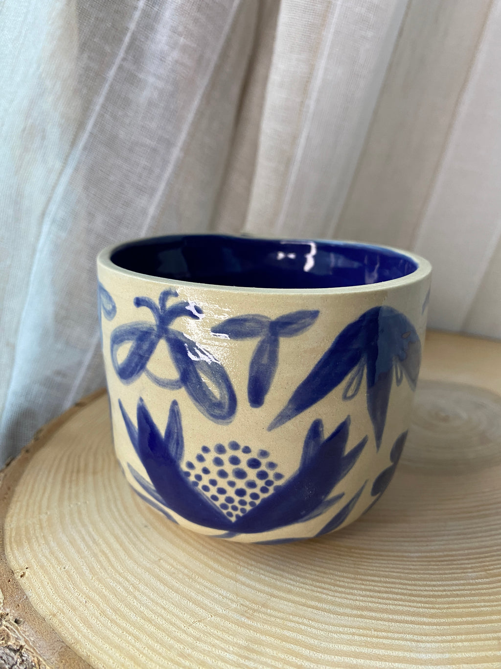 A) Hrnek Květiny s uchem II.