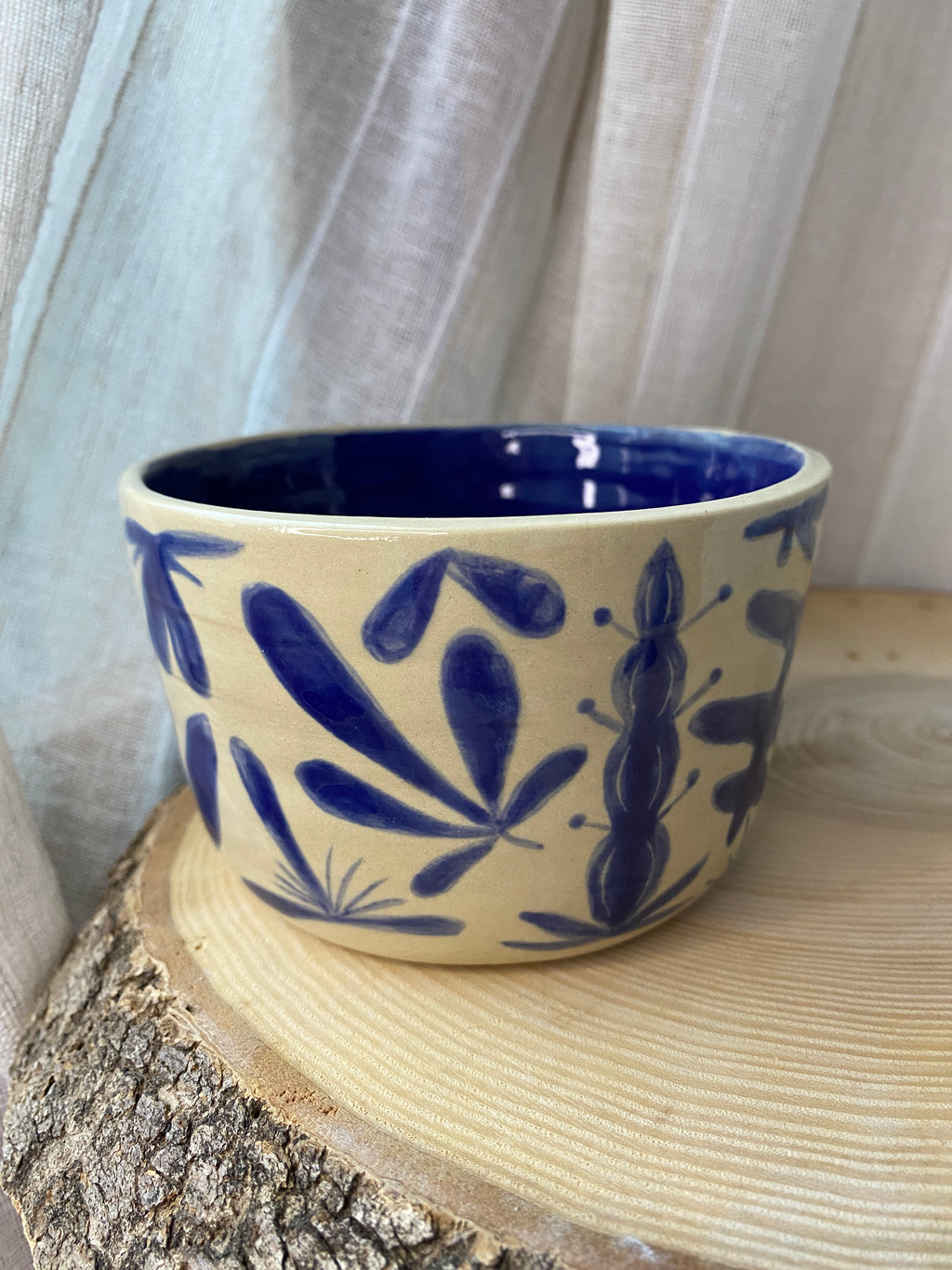 A) Miska / Malý květináč